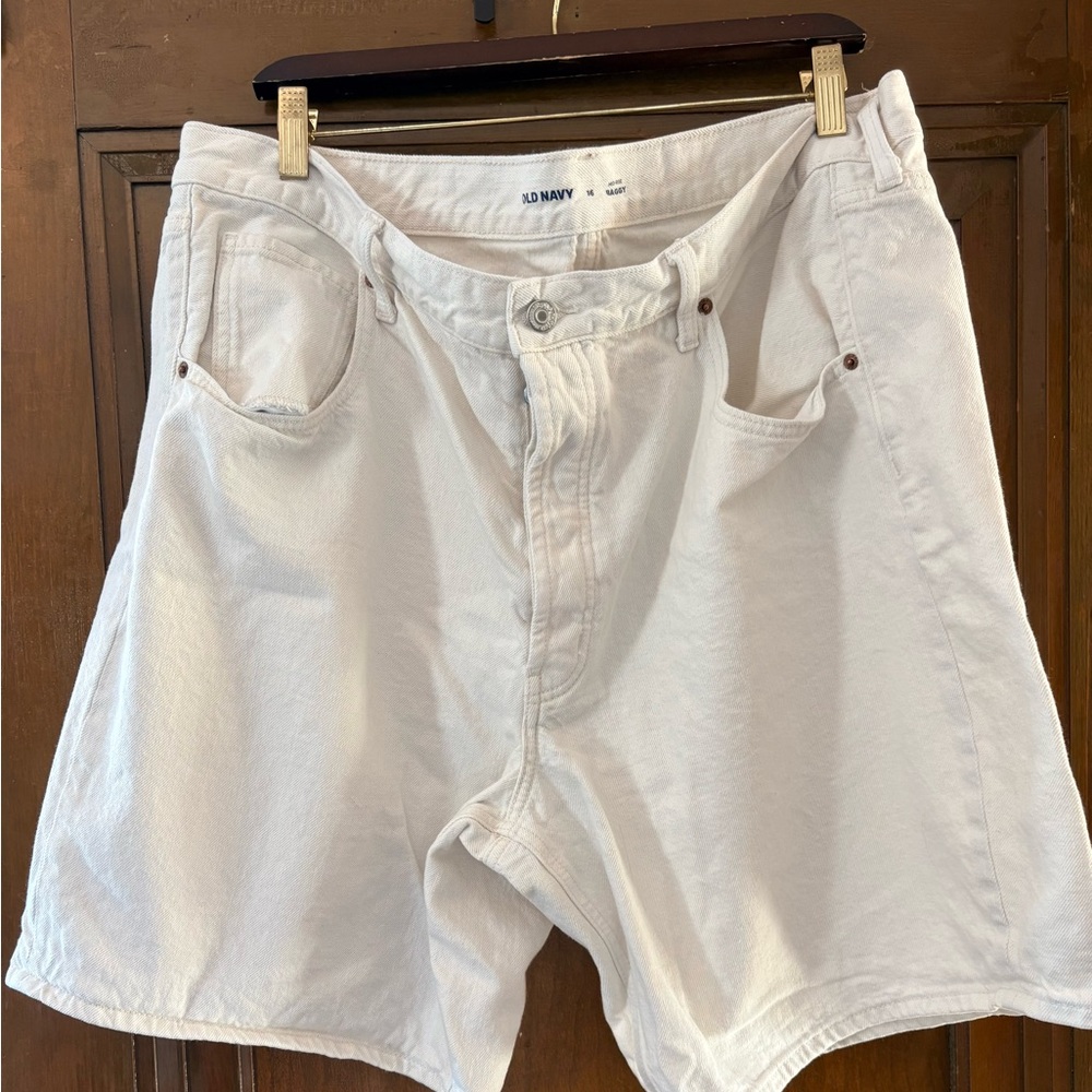 Old Navy Women's Cream Jean Shorts
